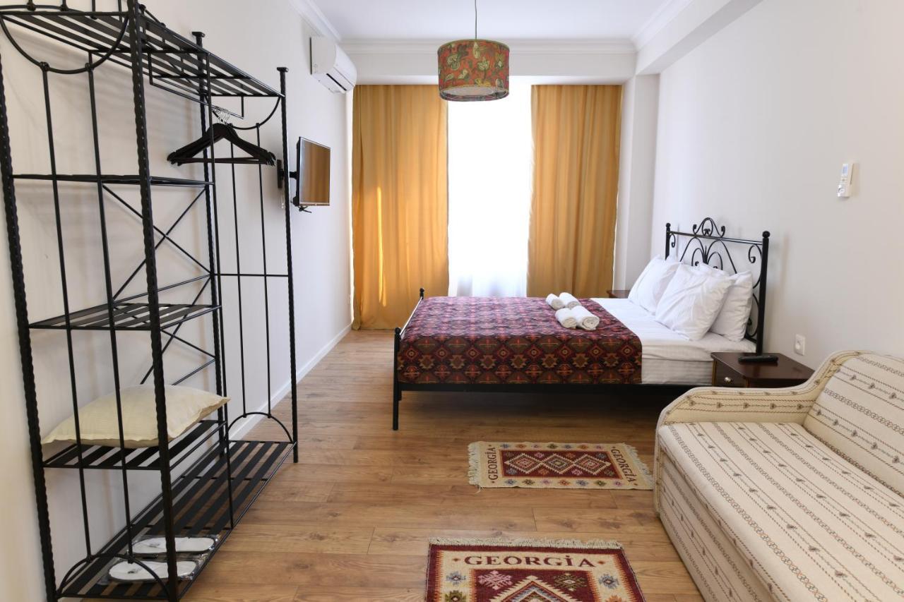 טביליסי Batoni Apartments מראה חיצוני תמונה