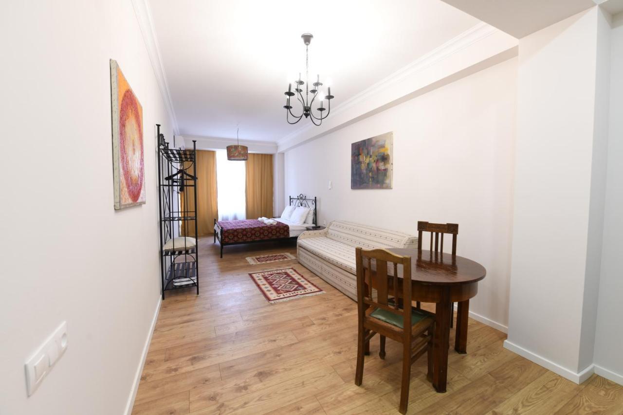 טביליסי Batoni Apartments מראה חיצוני תמונה