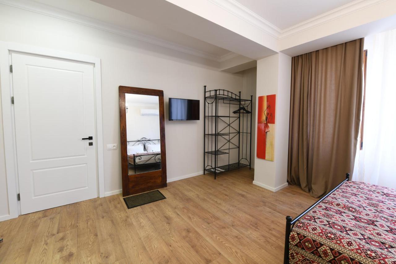 טביליסי Batoni Apartments מראה חיצוני תמונה