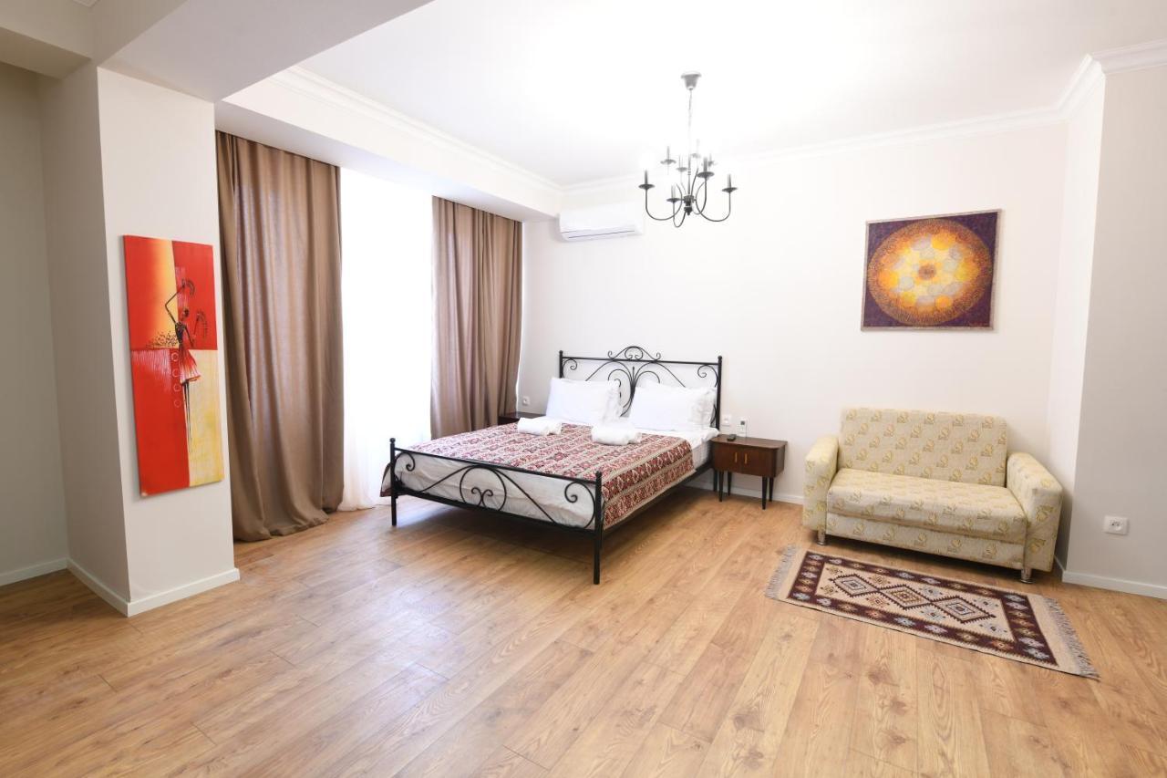 טביליסי Batoni Apartments מראה חיצוני תמונה