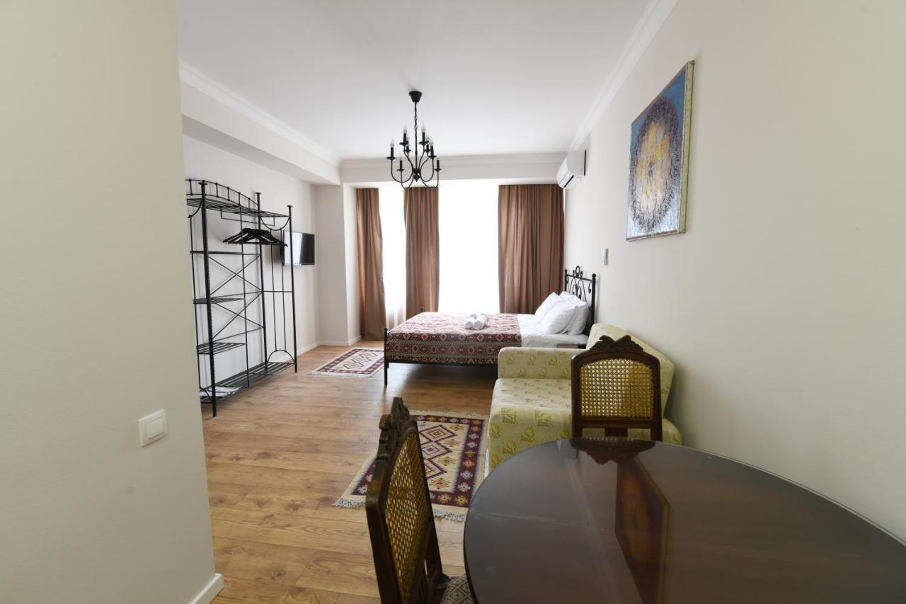 טביליסי Batoni Apartments מראה חיצוני תמונה