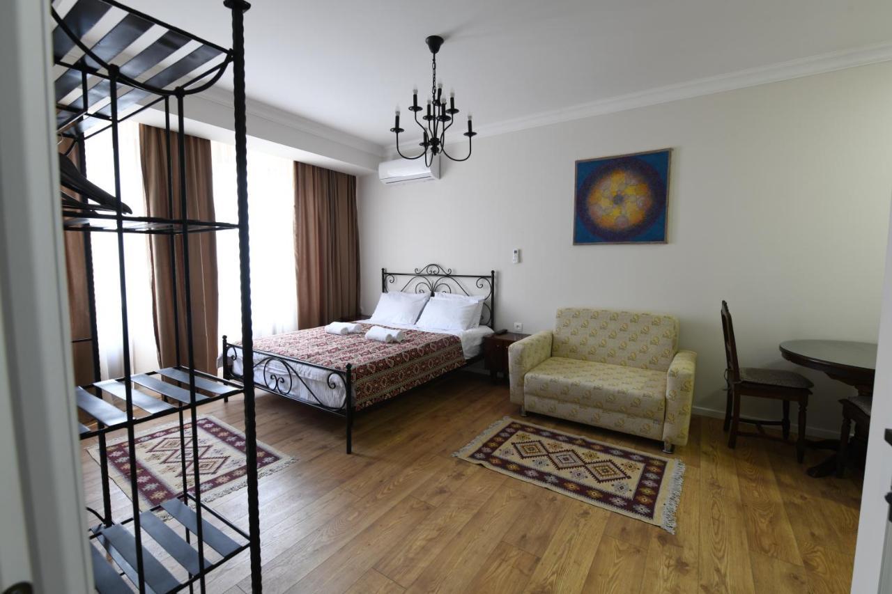 טביליסי Batoni Apartments מראה חיצוני תמונה