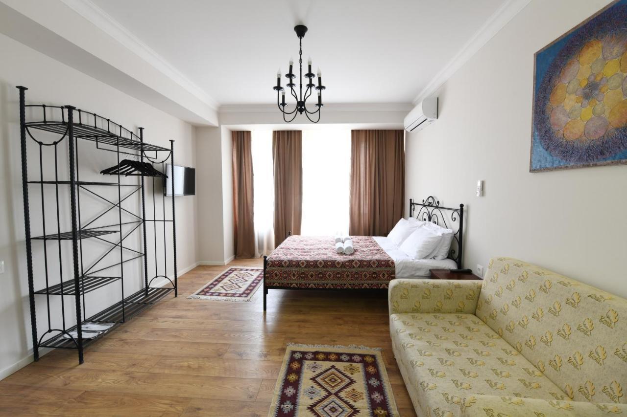 טביליסי Batoni Apartments מראה חיצוני תמונה